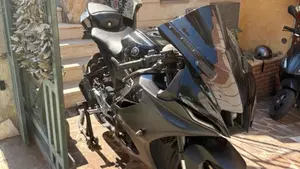 Yamaha YZF R125 (2023 - 26)  (4)