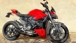 Ducati Streetfighter V2 (2022 - 24) 