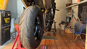 Triumph Speed Triple 1050 RS (2018 - 20)  (10)