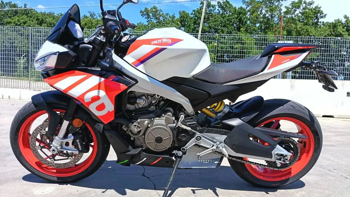Aprilia Tuono 660 Factory (2022 - 24) 