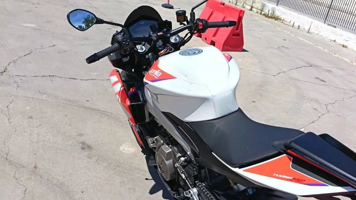 Aprilia Tuono 660 Factory (2022 - 24)  (8)