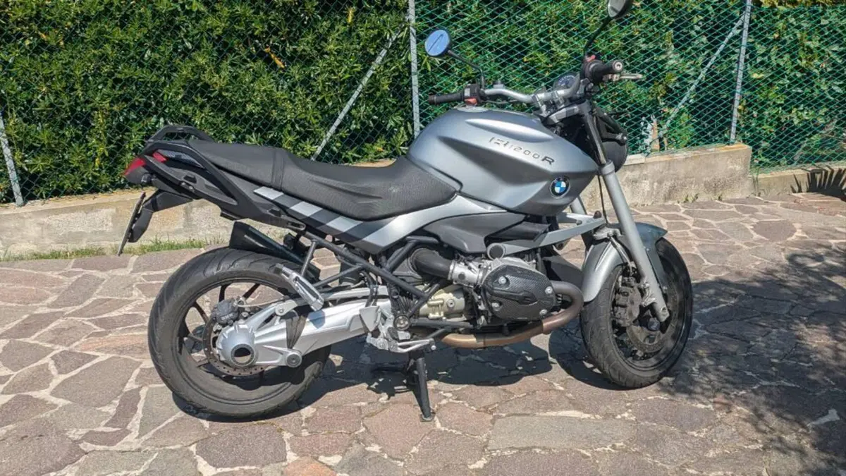 Bmw R 1200 R (2006 - 11)  (2)