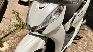 Honda SH 300 i ABS (2016 - 20)  (3)