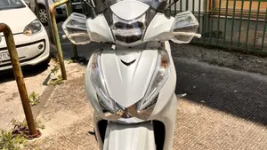 Honda SH 300 i ABS (2016 - 20)  (4)
