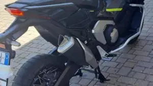 Honda X-ADV 750 DCT Gravel (2021 - 24)  (2)