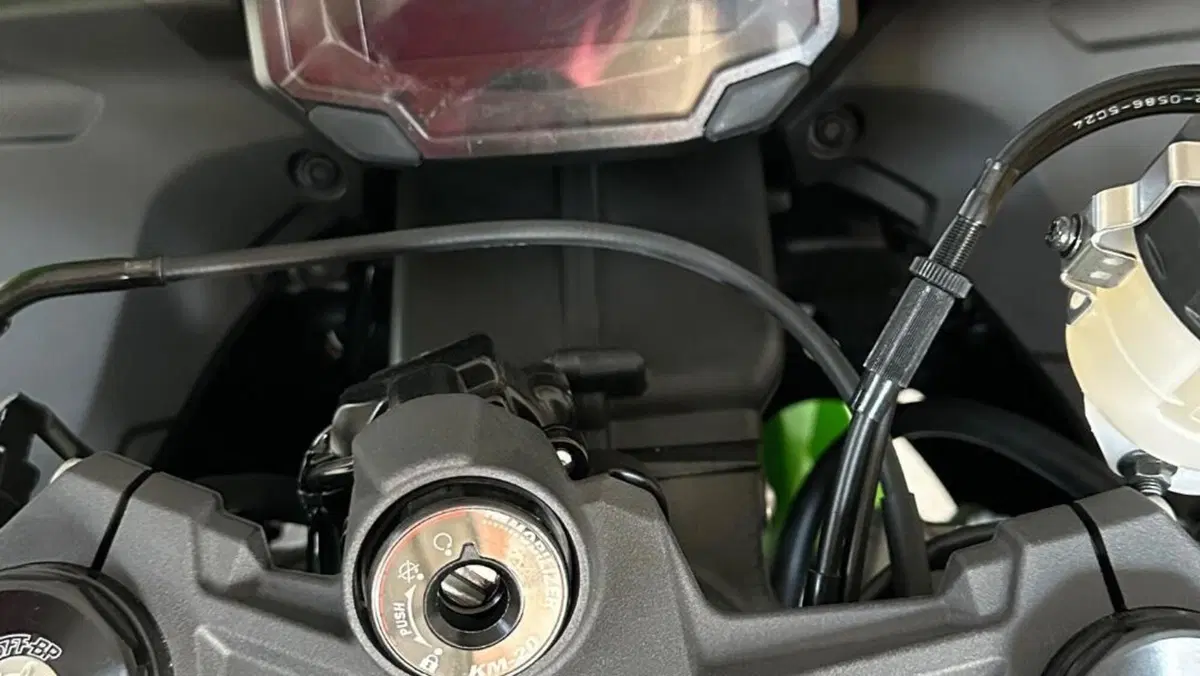 Kawasaki Ninja 636 ZX-6R (2024 - 26)  (3)