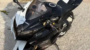 Suzuki GSX R 600 (2008 - 10)  (2)
