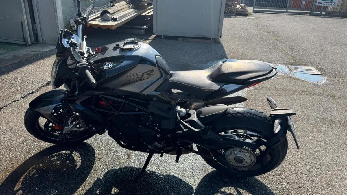 MV Agusta Brutale 800 RR (2021 - 25)  (5)