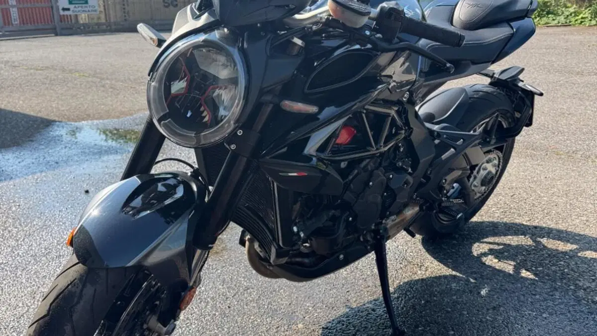 MV Agusta Brutale 800 RR (2021 - 25)  (6)