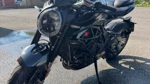 MV Agusta Brutale 800 RR (2021 - 25)  (6)
