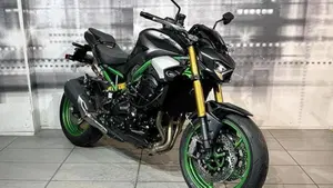 Kawasaki Z 900 SE (2025 - 26) 