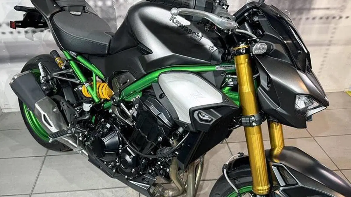 Kawasaki Z 900 SE (2025 - 26)  (5)