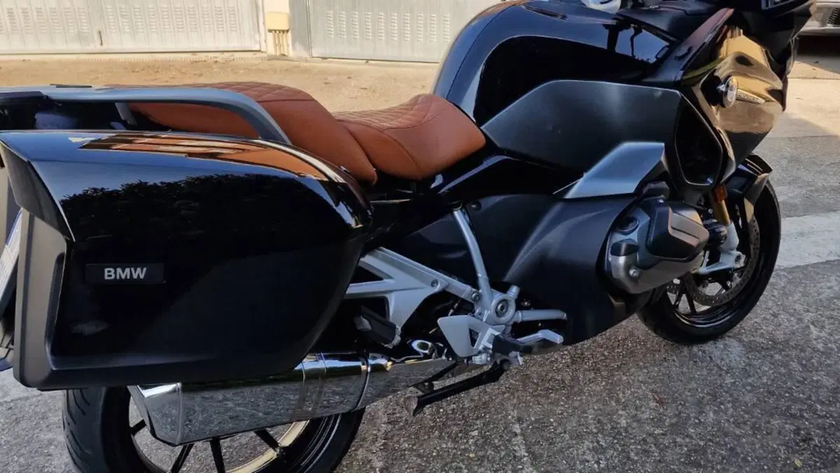 Bmw R 1250 RT (2021 - 25)  (2)
