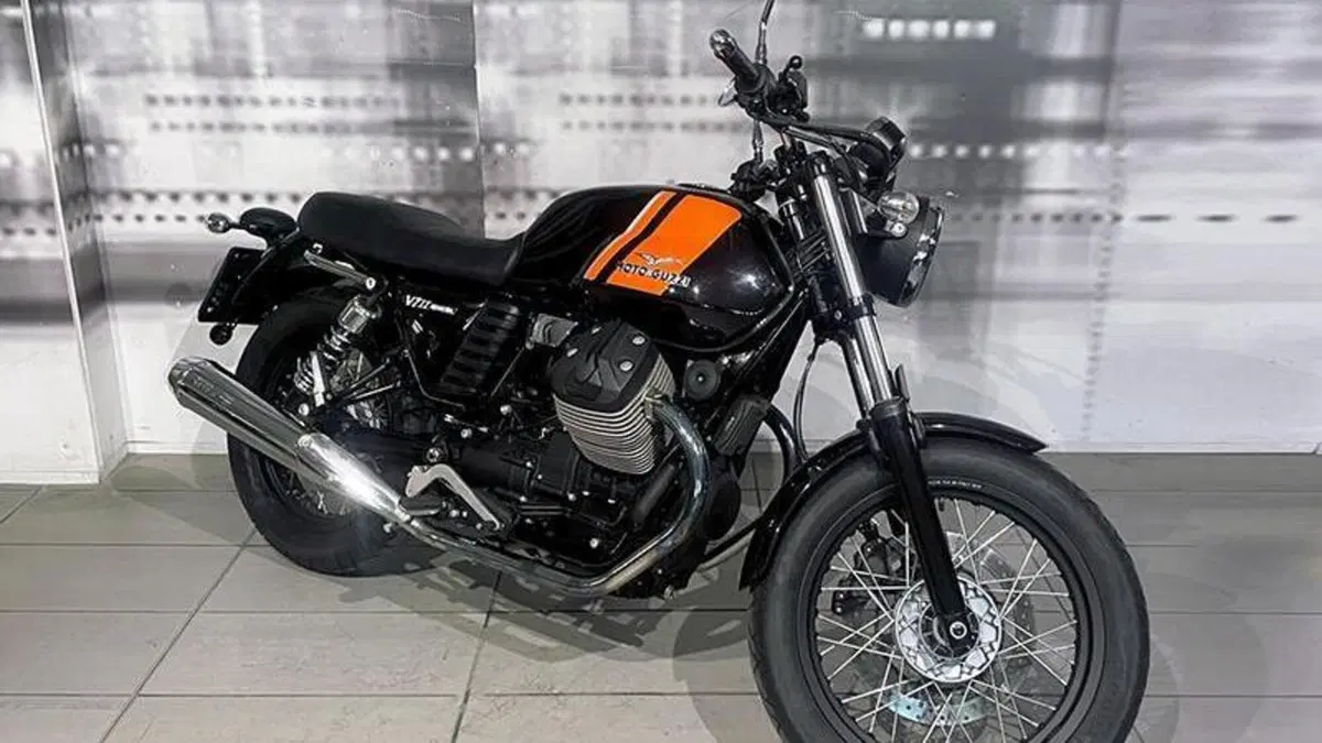 Moto Guzzi V7 II Racer (2015 - 17) 