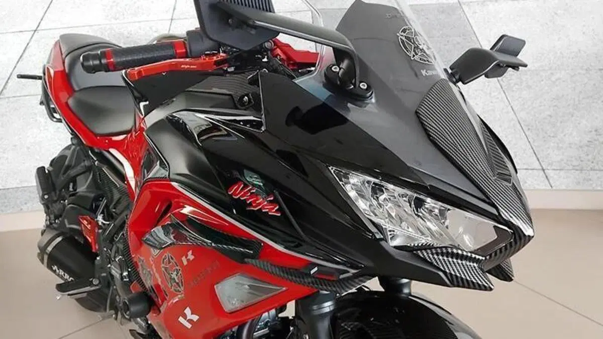 Kawasaki Ninja 650 40th Anniversary Edition (2024)  (7)
