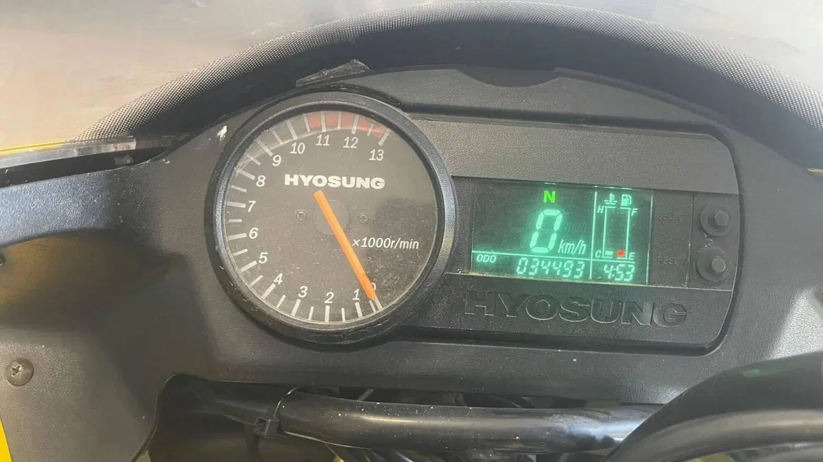 Hyosung Comet GT 650 R (2005 - 16)  (3)
