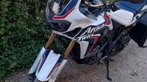 Honda Africa Twin CRF 1000L (2018 - 19)  (3)