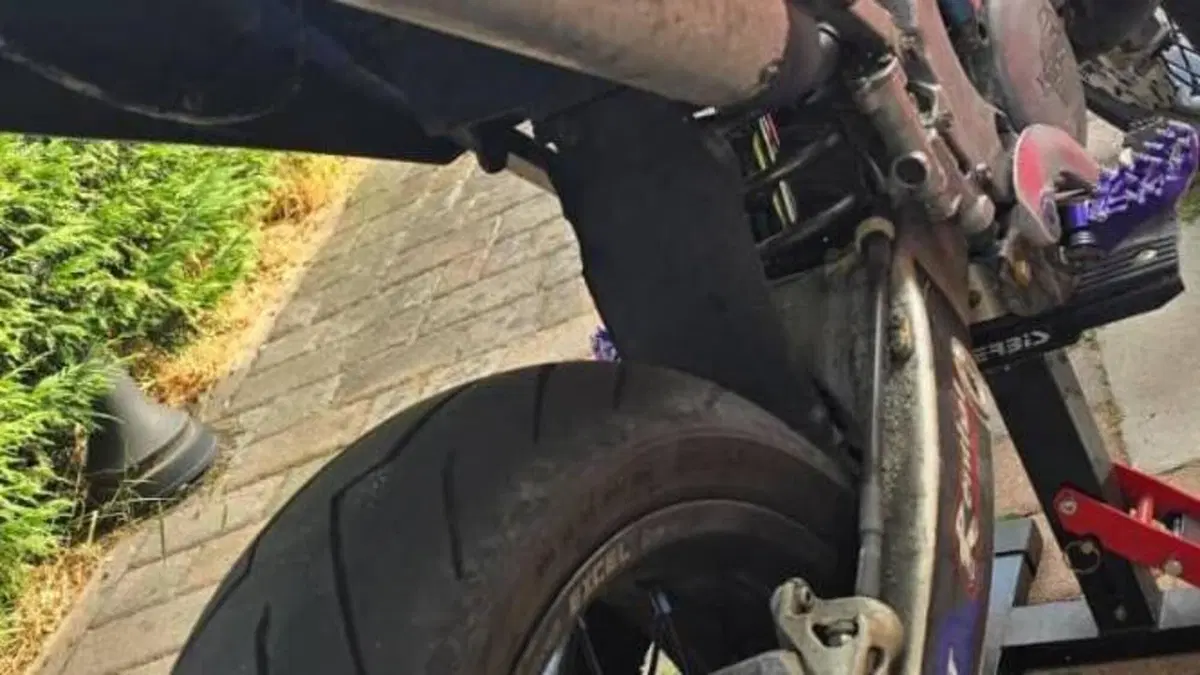 Yamaha YZ 125 (2022)  (3)