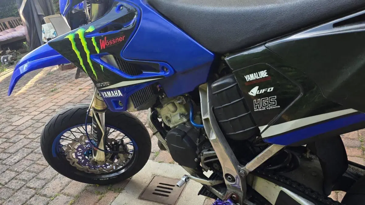 Yamaha YZ 125 (2022)  (4)