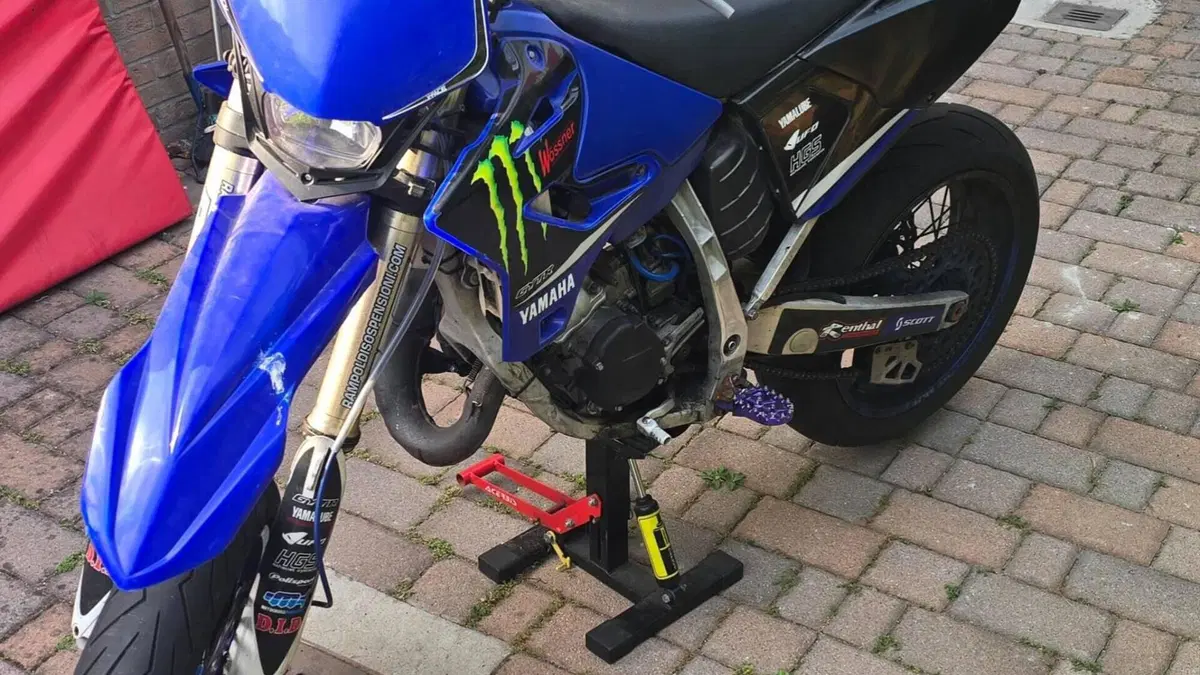 Yamaha YZ 125 (2022)  (5)