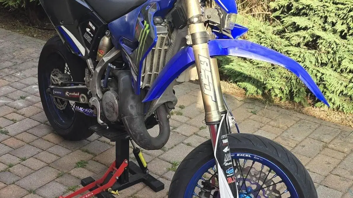 Yamaha YZ 125 (2022)  (6)
