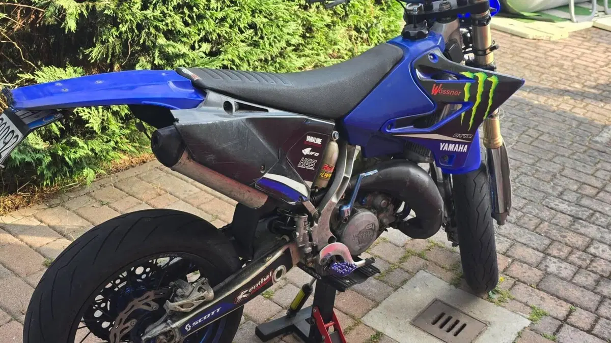 Yamaha YZ 125 (2022)  (7)