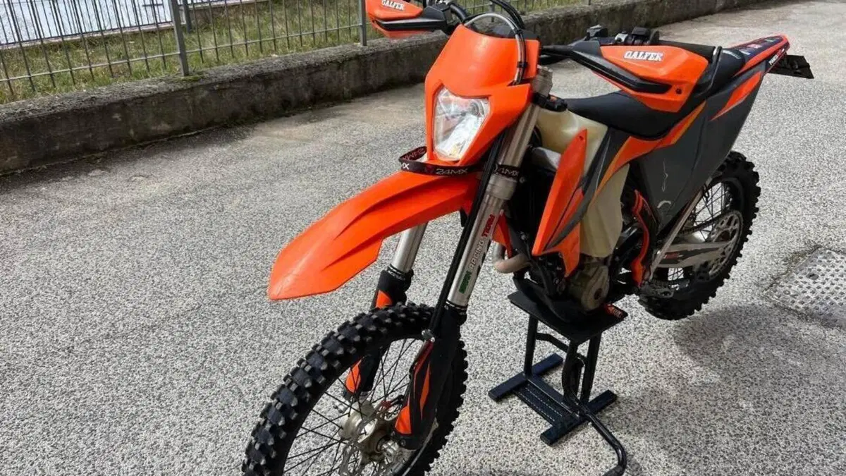 KTM 250 EXC-F (2021)  (2)