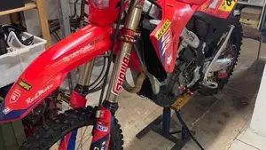 Honda CRF 300RX Enduro Special (2024)  (2)