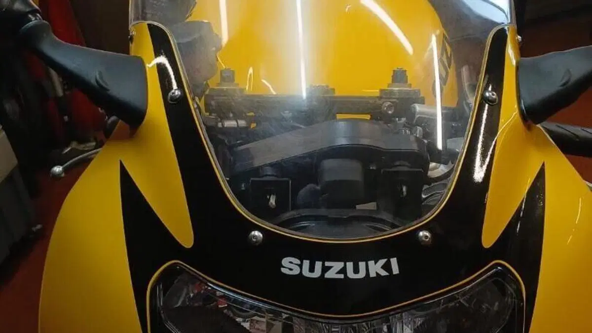 Suzuki GSX R 600 (2001 - 03)  (3)