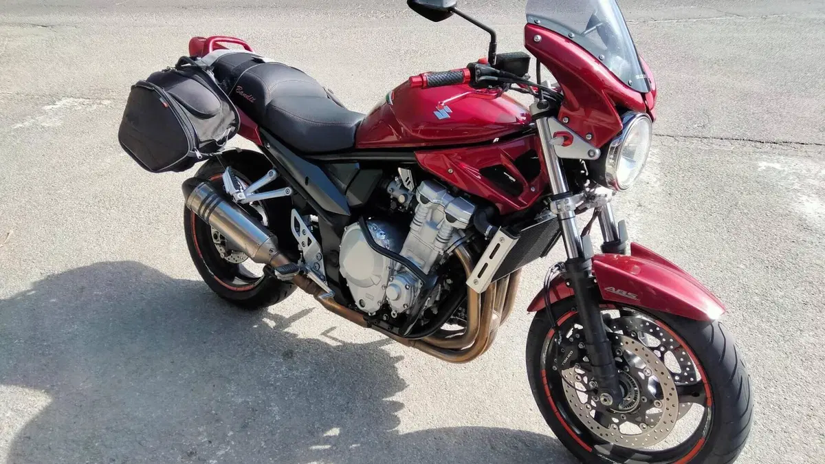 Suzuki GSF 1250 Bandit S (2006 - 11)  (2)