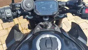 Kawasaki Z 900 (2021 - 24)  (4)