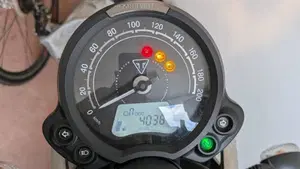 Triumph Speed Twin 900 (2023 - 24)  (4)