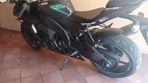 Kawasaki Ninja 1000 ZX-10R (2010 - 11)  (2)
