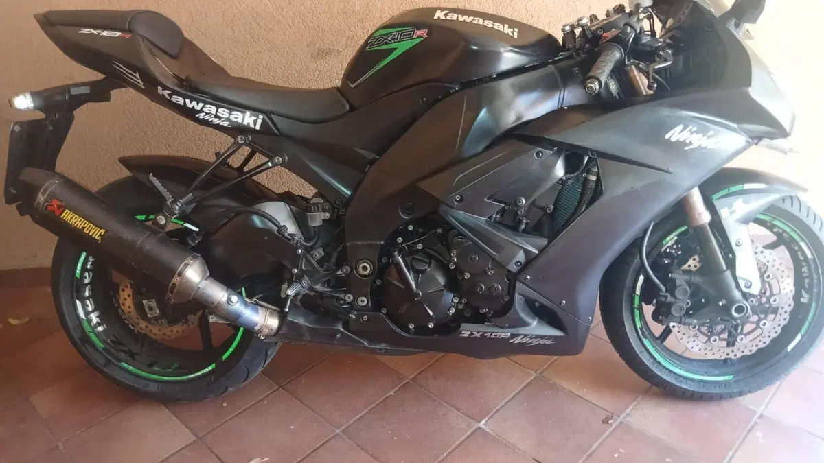 Kawasaki Ninja 1000 ZX-10R (2010 - 11)  (8)