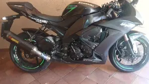 Kawasaki Ninja 1000 ZX-10R (2010 - 11)  (8)