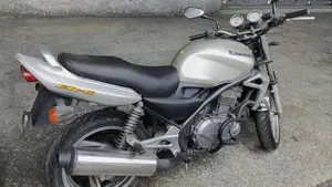 Kawasaki ER-5 500 (2001 - 06)  (5)