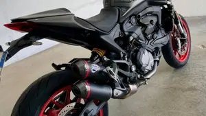 Ducati Monster 937 + (2021 - 25)  (2)