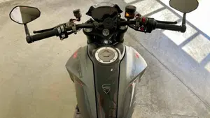 Ducati Monster 937 + (2021 - 25)  (10)