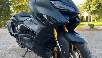 Yamaha T-Max 560 (2022 - 24) usata