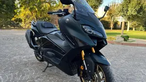 Yamaha T-Max 560 (2022 - 24)  (6)