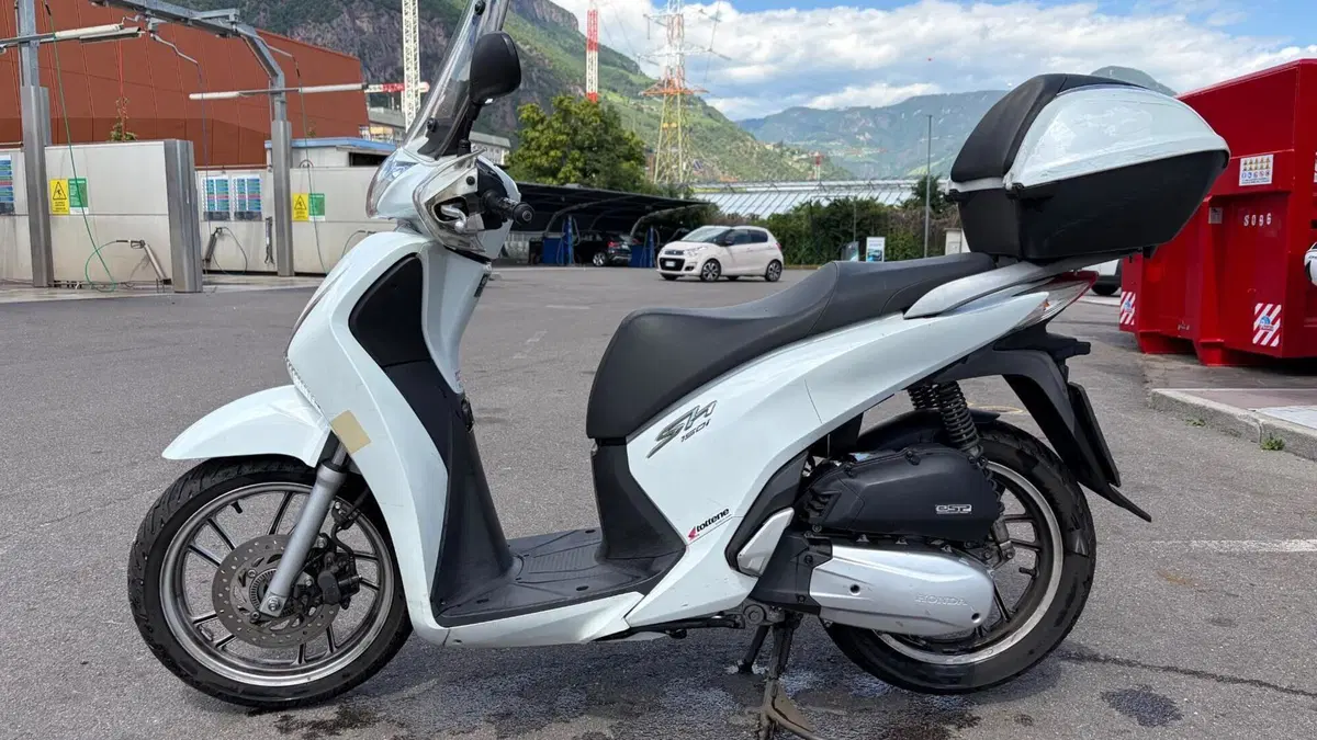 Honda SH 150i ABS (2013 - 16)  (3)