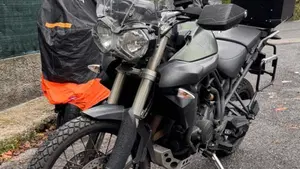 Triumph Tiger 800 XC ABS (2010 - 14)  (3)