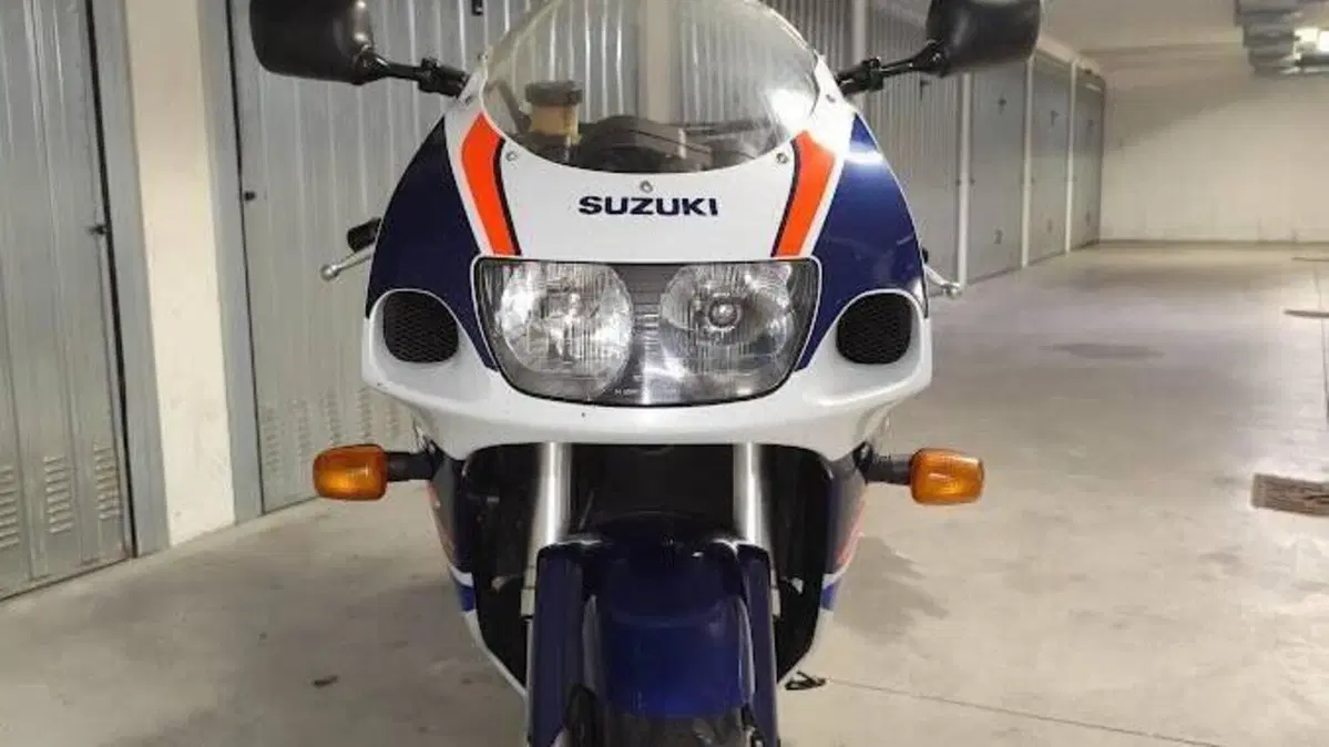 Suzuki GSX R 750 (1996 - 97)  (4)