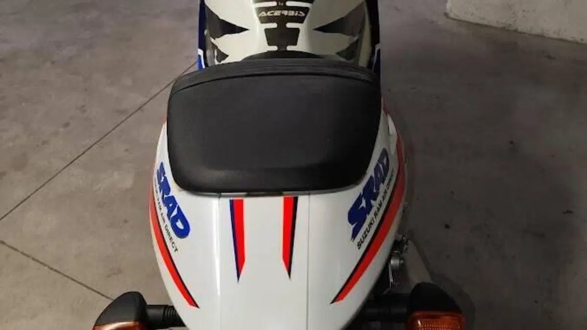Suzuki GSX R 750 (1996 - 97)  (5)