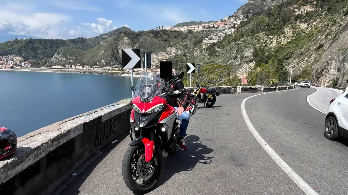 Ducati Multistrada V4 (2021 - 24)  (2)