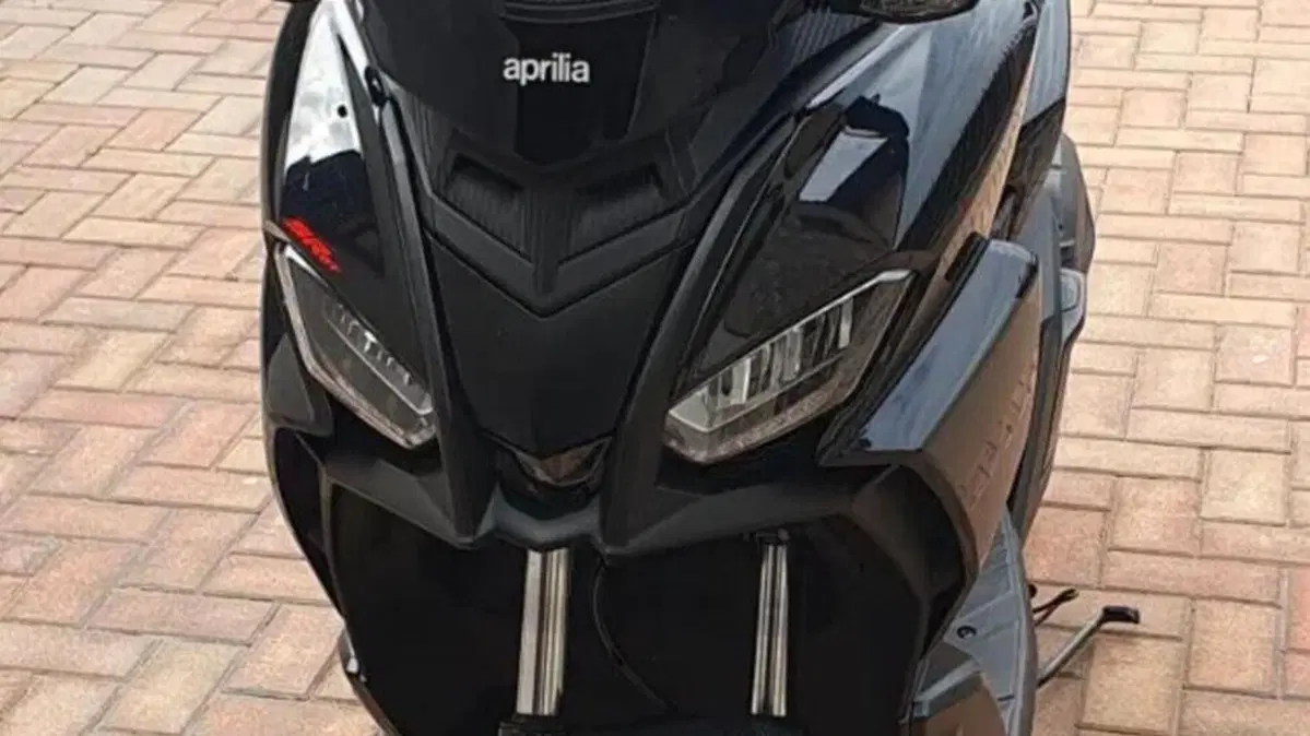 Aprilia SR GT 200 (2025 - 26)  (2)
