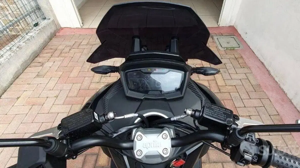 Aprilia SR GT 200 (2025 - 26)  (3)