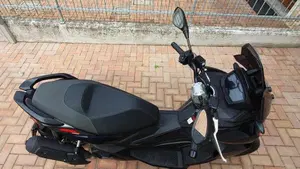 Aprilia SR GT 200 (2025 - 26)  (4)