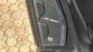Yamaha X-Max 300 (2025 - 26)  (8)