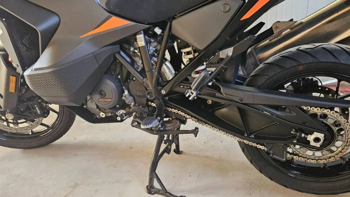 KTM 1290 Super Adventure S (2022 - 25)  (2)